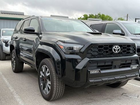 Used 2025 Toyota 4Runner TRD Sport image 3