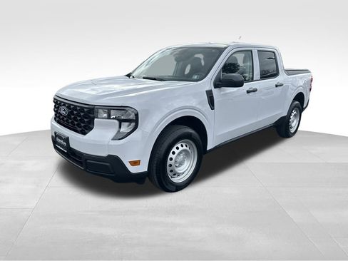 Used 2025 Ford Maverick XL w/ Equipment Group 101A image 3