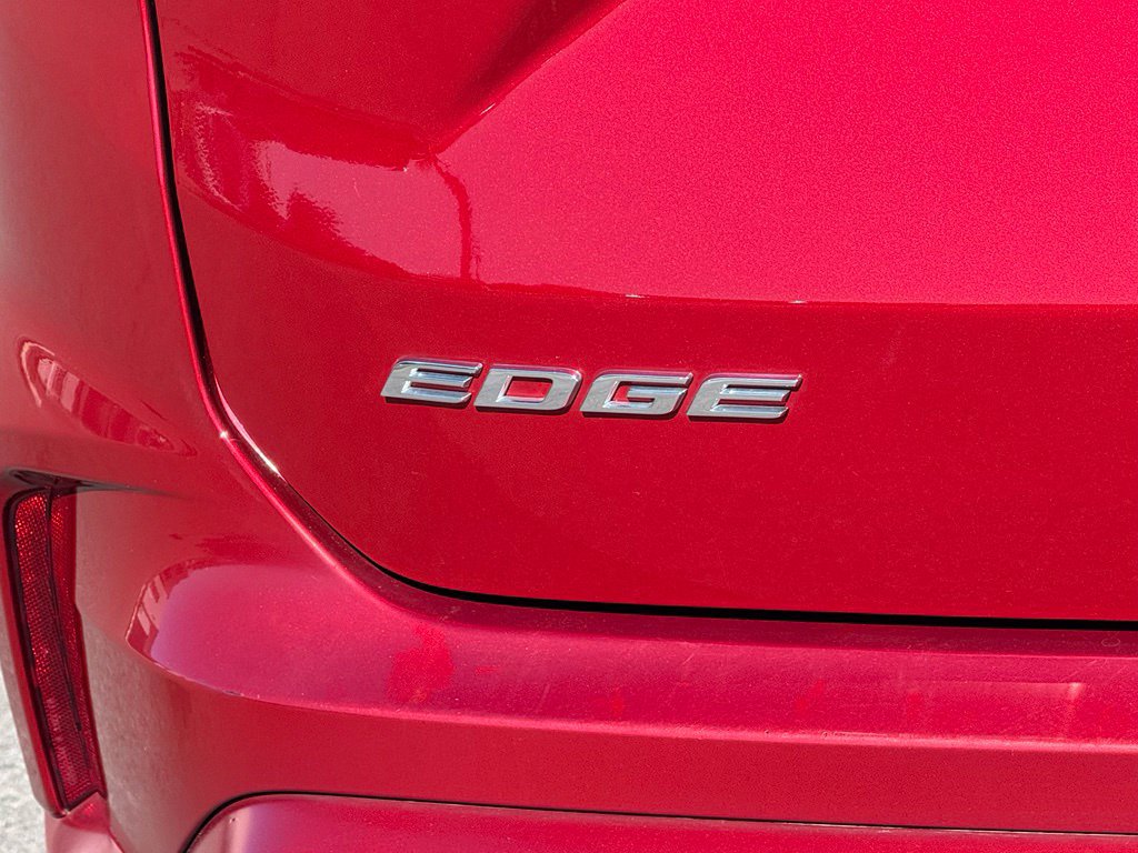 Used 2020 Ford Edge ST w/ Equipment Group 401A AWD/4WD image 43