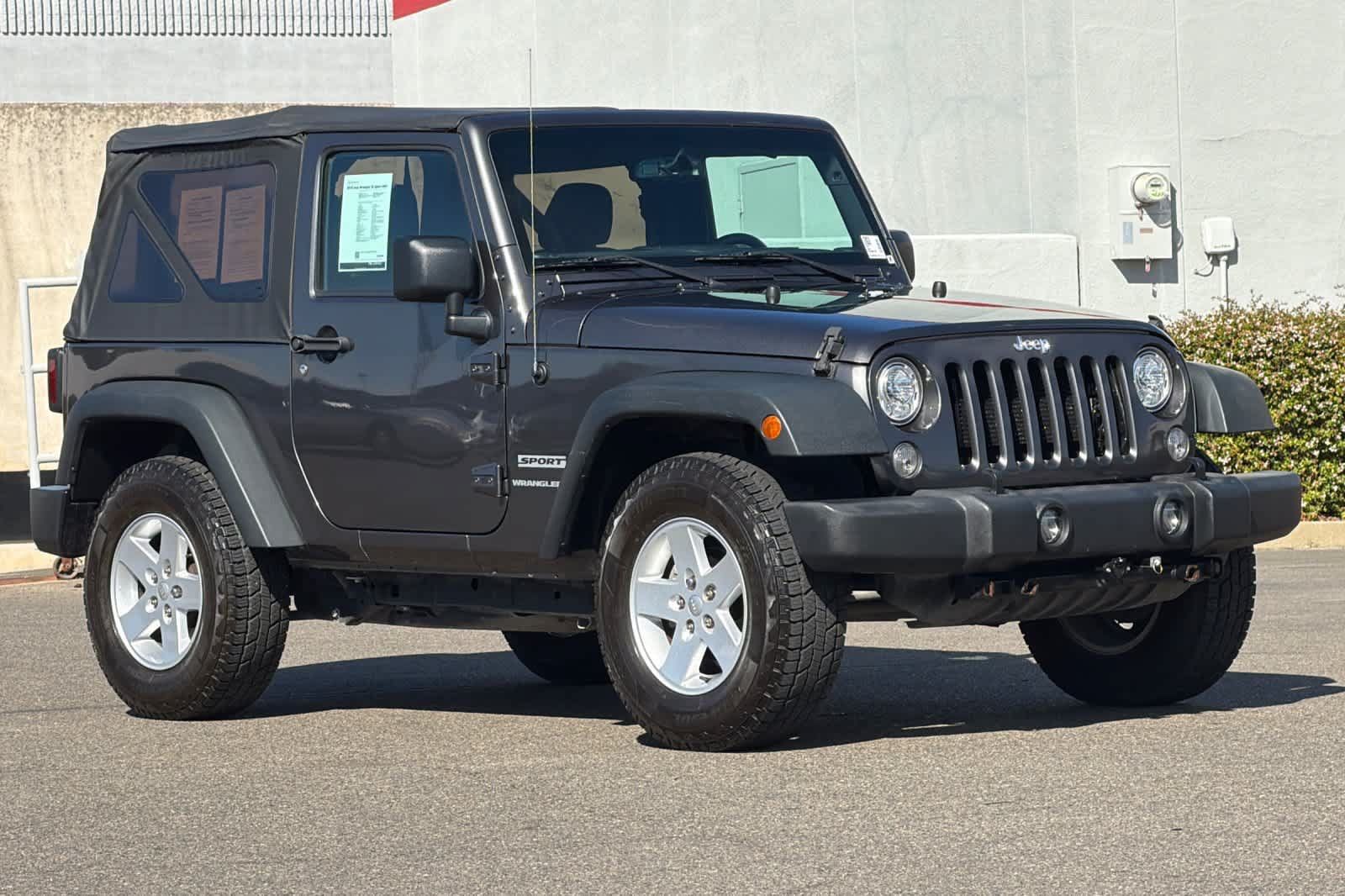 Used 2018 Jeep Wrangler Sport AWD/4WD image 5