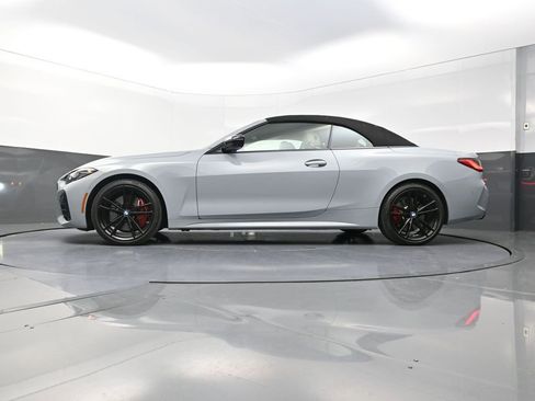 Used 2022 BMW 440i xDrive Convertible w/ Premium Package image 27