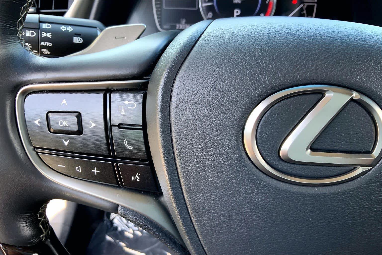 Certified 2021 Lexus ES 350 w/ Premium Package FWD image 23