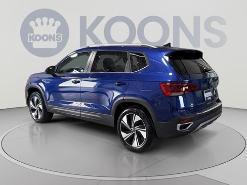 Used 2023 Volkswagen Taos SE AWD/4WD image 8