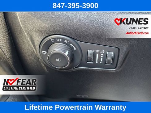 Used 2025 Jeep Compass Trailhawk AWD/4WD image 27