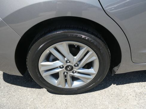 Used 2020 Hyundai Elantra Value Edition w/ Cargo Package (C1) FWD image 33