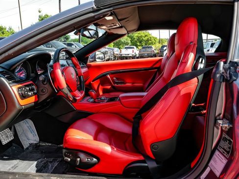 Used 2018 Maserati GranTurismo Sport RWD image 44