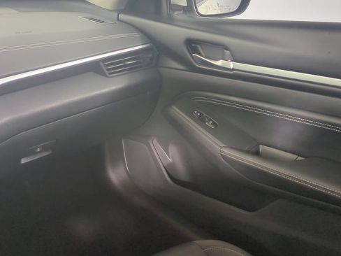 Used 2019 Nissan Altima 2.5 SV FWD image 18