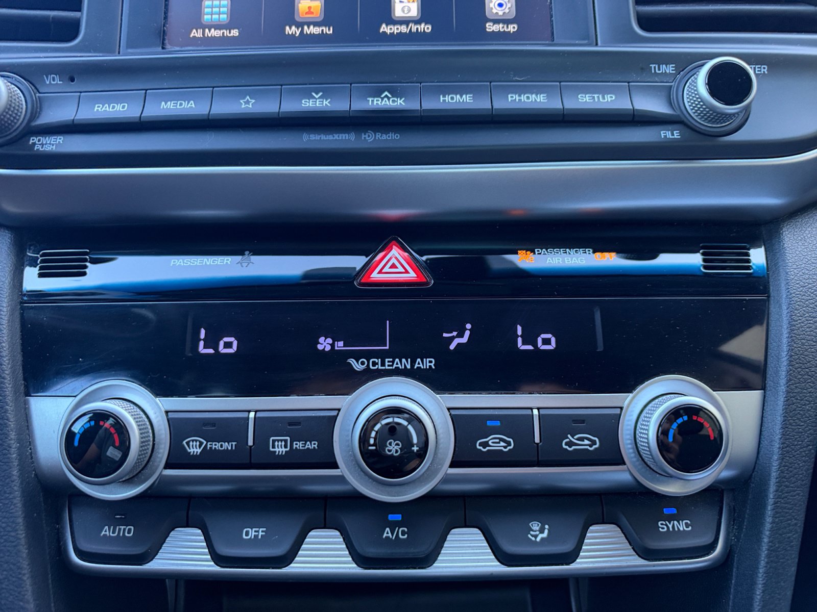 Used 2020 Hyundai Elantra SEL w/ Cargo Package (C1) FWD image 10