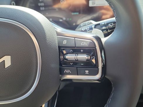 New 2026 Kia Carnival SX w/ SX Dark Edition Package FWD image 29