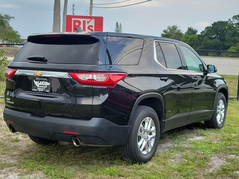 Used 2020 Chevrolet Traverse LS FWD image 4