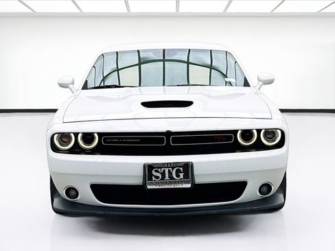 Used 2022 Dodge Challenger R/T image 2
