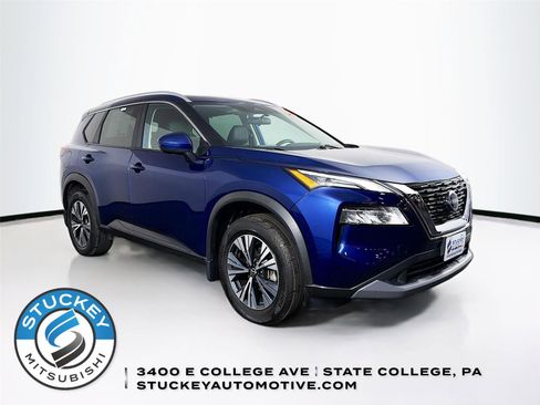 Used 2023 Nissan Rogue SV w/ SV Premium B Package AWD/4WD image 1