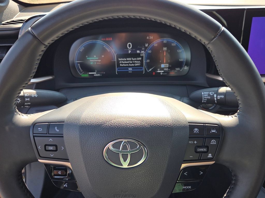 Used 2023 Toyota Crown AWD/4WD image 23