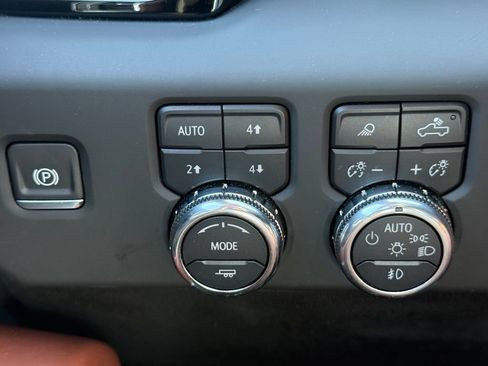 Used 2025 GMC Sierra 2500 Denali Ultimate AWD/4WD image 20