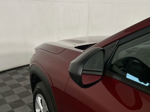 Used 2025 Chevrolet Trax LS image 16