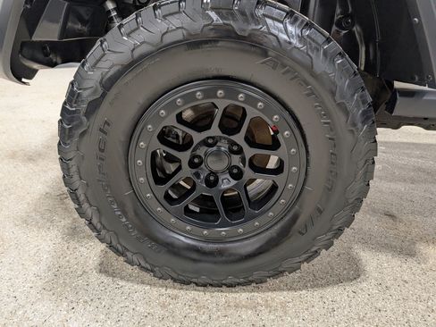 Used 2022 Jeep Wrangler Unlimited Rubicon image 11