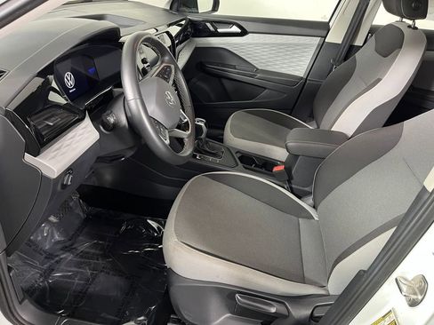 Used 2024 Volkswagen Taos S image 11