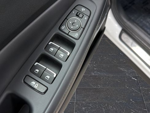 Used 2022 Hyundai Santa Fe Limited w/ Cargo Package AWD/4WD image 22