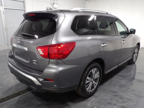 Used 2020 Nissan Pathfinder SL AWD/4WD image 4