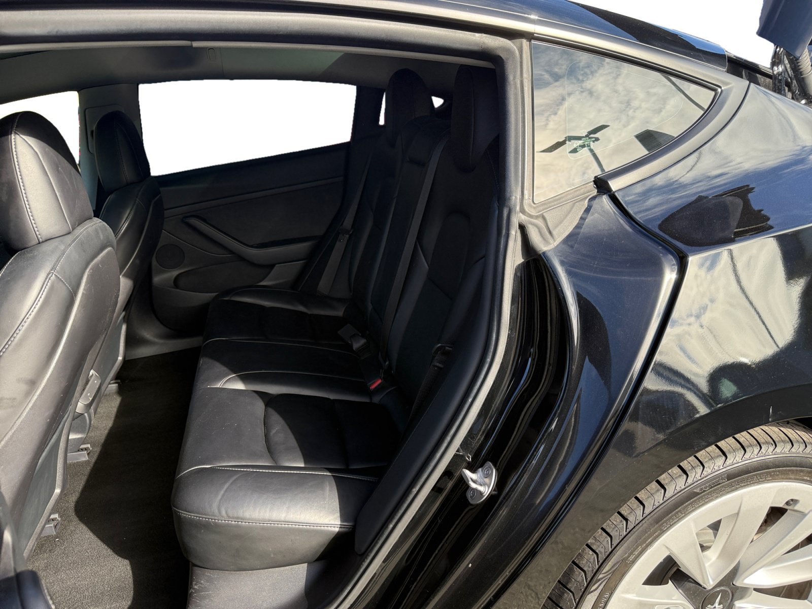 Used 2022 Tesla Model 3 RWD image 16