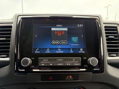 Used 2023 Nissan Frontier SV w/ Tow Package image 15