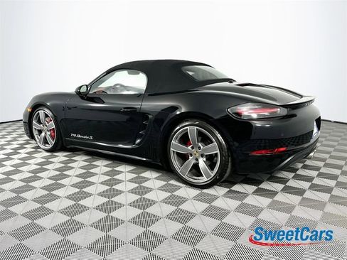 Used 2025 Porsche 718 Boxster S RWD image 13