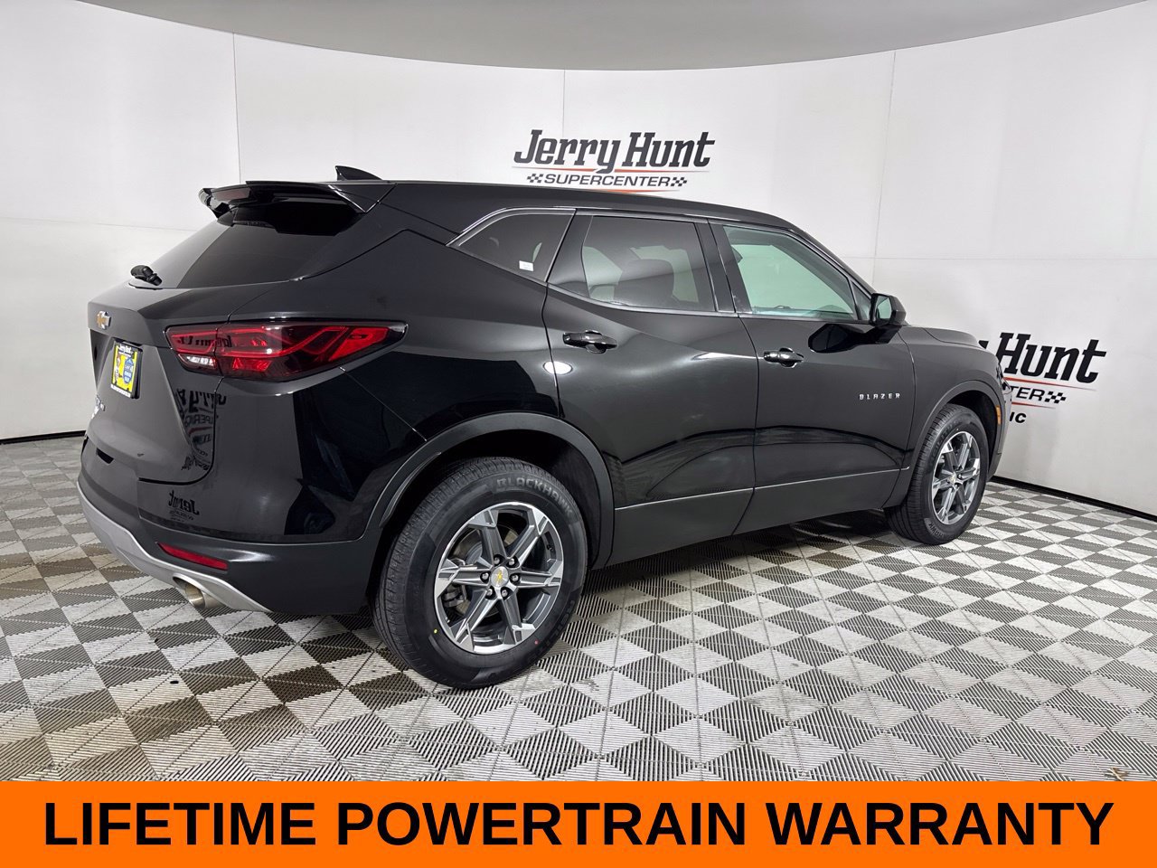 Used 2025 Chevrolet Blazer LT AWD/4WD image 6