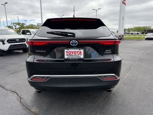 Used 2021 Toyota Venza XLE w/ Softex Package AWD/4WD image 7