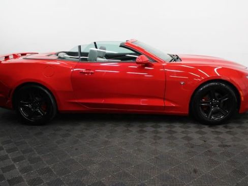 Used 2020 Chevrolet Camaro LT RWD image 5