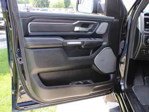 Used 2025 RAM 1500 Laramie w/ Night Edition AWD/4WD image 10