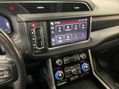 Used 2023 GMC Yukon Denali AWD/4WD image 12