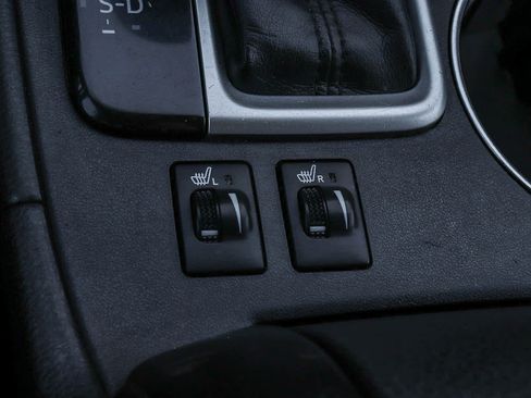 Used 2016 Toyota Highlander XLE FWD image 30