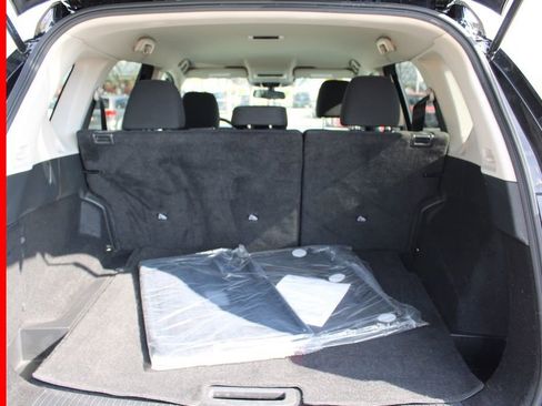 Certified 2024 Nissan Rogue S image 11