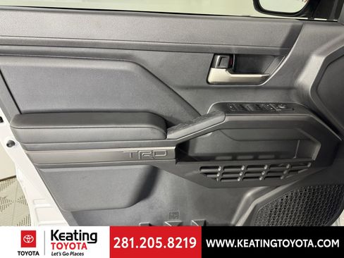 Used 2024 Toyota Tacoma TRD Sport image 10