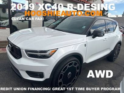 Used 2019 Volvo XC40 T5 R-Design
