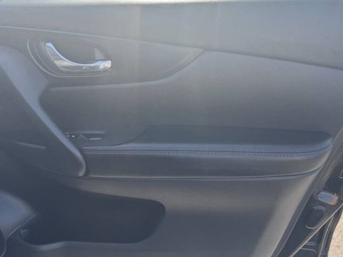 Used 2017 Nissan Rogue Sport SV AWD/4WD image 33