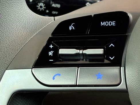 New 2026 Hyundai Elantra Blue image 12