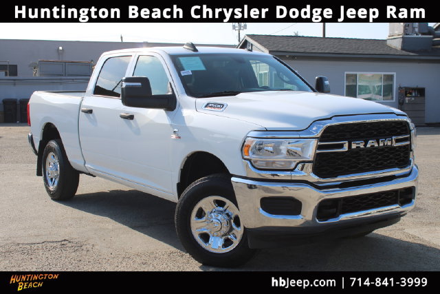 Used 2024 RAM 3500 Tradesman w/ Chrome Appearance Group AWD/4WD image 1