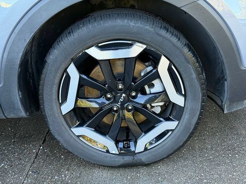 Used 2025 Kia Telluride S AWD/4WD image 47