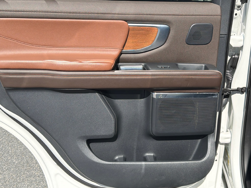 Used 2025 Ford Expedition King Ranch AWD/4WD image 22