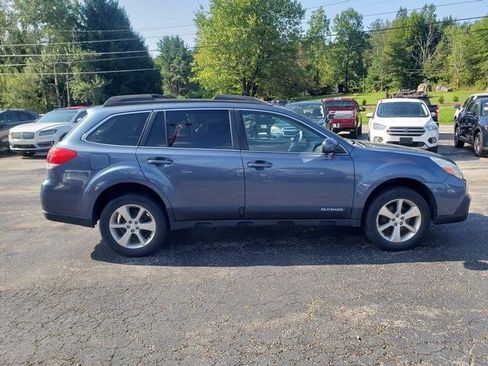 Used 2013 Subaru Outback 2.5i Limited w/ Moonroof Pkg AWD/4WD image 8