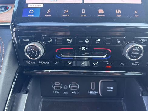 Used 2024 Jeep Grand Cherokee L Summit image 25