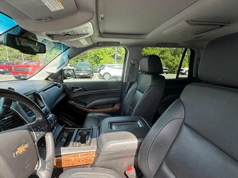 Used 2018 Chevrolet Tahoe Premier AWD/4WD image 17