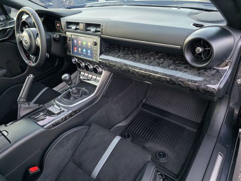 Used 2024 Toyota GR86 Premium image 29