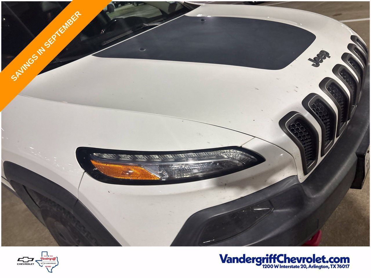 Used 2017 Jeep Cherokee Trailhawk w/ Cold Weather Group AWD/4WD image 3