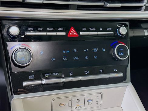 Used 2024 Hyundai Santa Fe SEL image 23