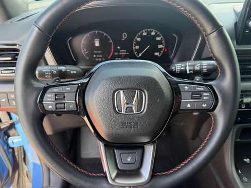 Used 2025 Honda Pilot TrailSport image 16