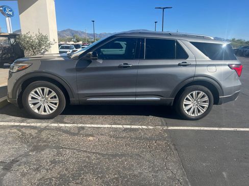 Certified 2025 Ford Explorer Platinum w/ LUX Leather Package AWD/4WD image 2