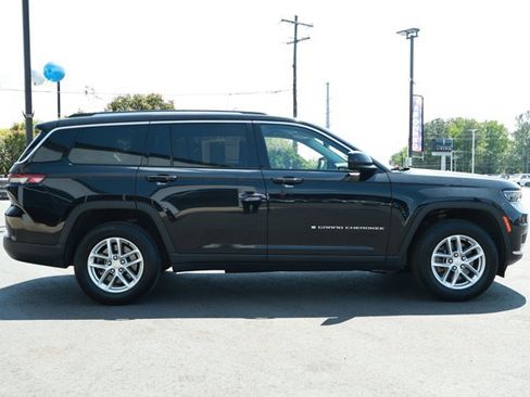 Certified 2023 Jeep Grand Cherokee L Laredo AWD/4WD image 4