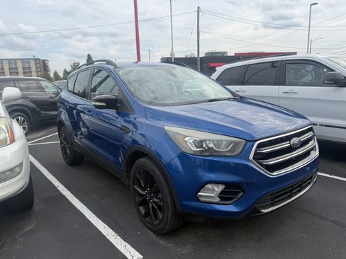 Used 2017 Ford Escape Titanium w/ Canadian Touring Package AWD/4WD image 5